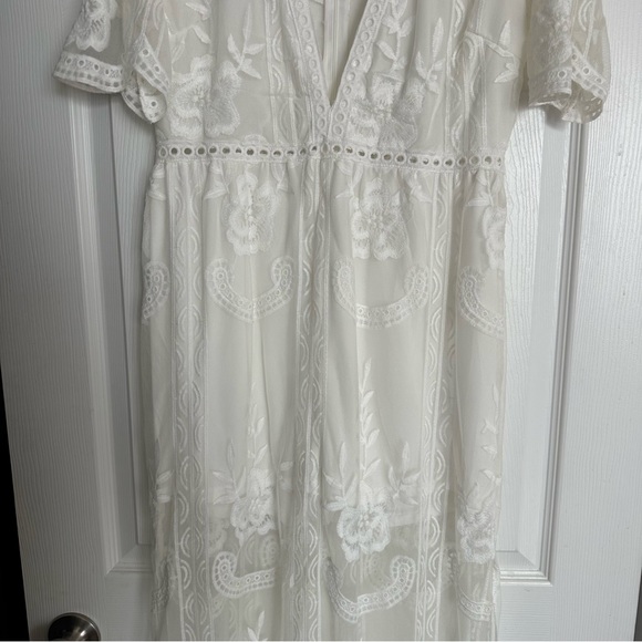 White lace sheer maxi dress with attached shorts size M - Picture 3 of 6